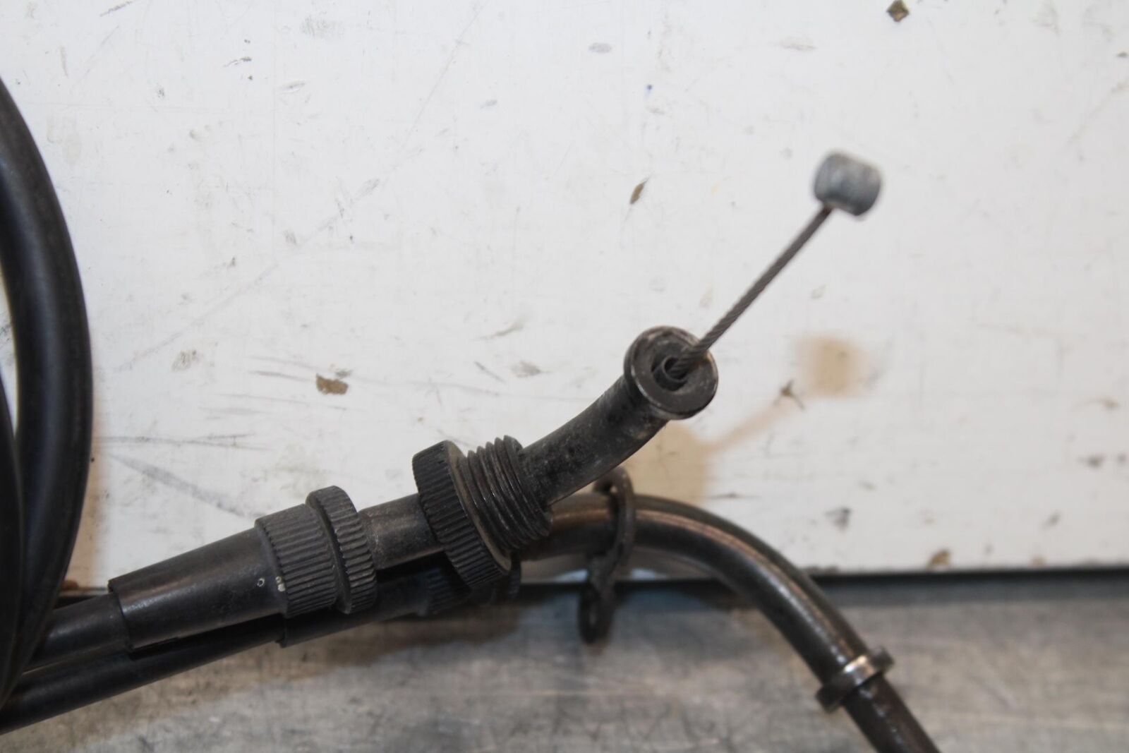 01 SUZUKI GSXR1000 THROTTLE CABLES LINES BB100 #B