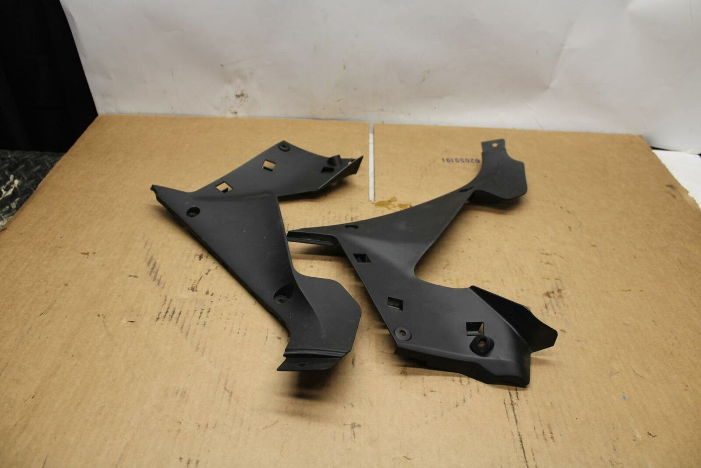 19-21 YAMAHA YZF R3 RIGHT LEFT INNER FAIRINGS COWLS PANELS TRIMS BB378