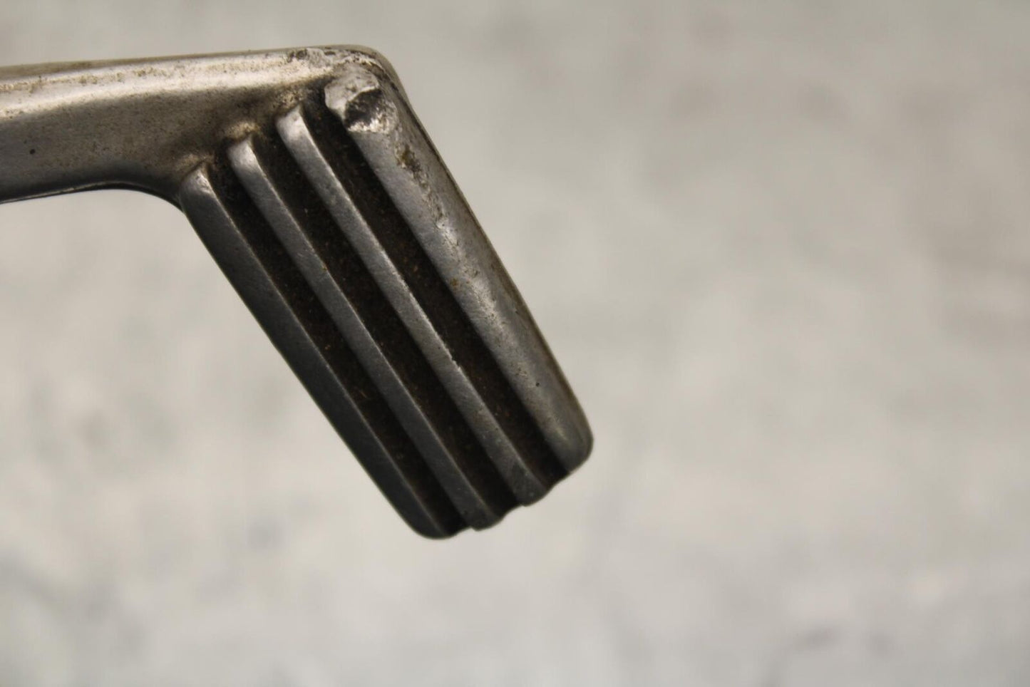 1985 Kawasaki Ninja 900R ZX900A RIGHT REARSET BRAKE FOOT PEDAL BB84