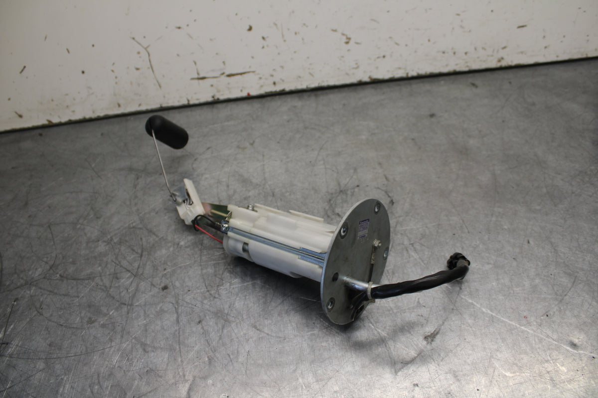 12-17 KAWASAKI ER-6N Z650 FUEL PUMP GAS PETROL SENDER UNIT BB709