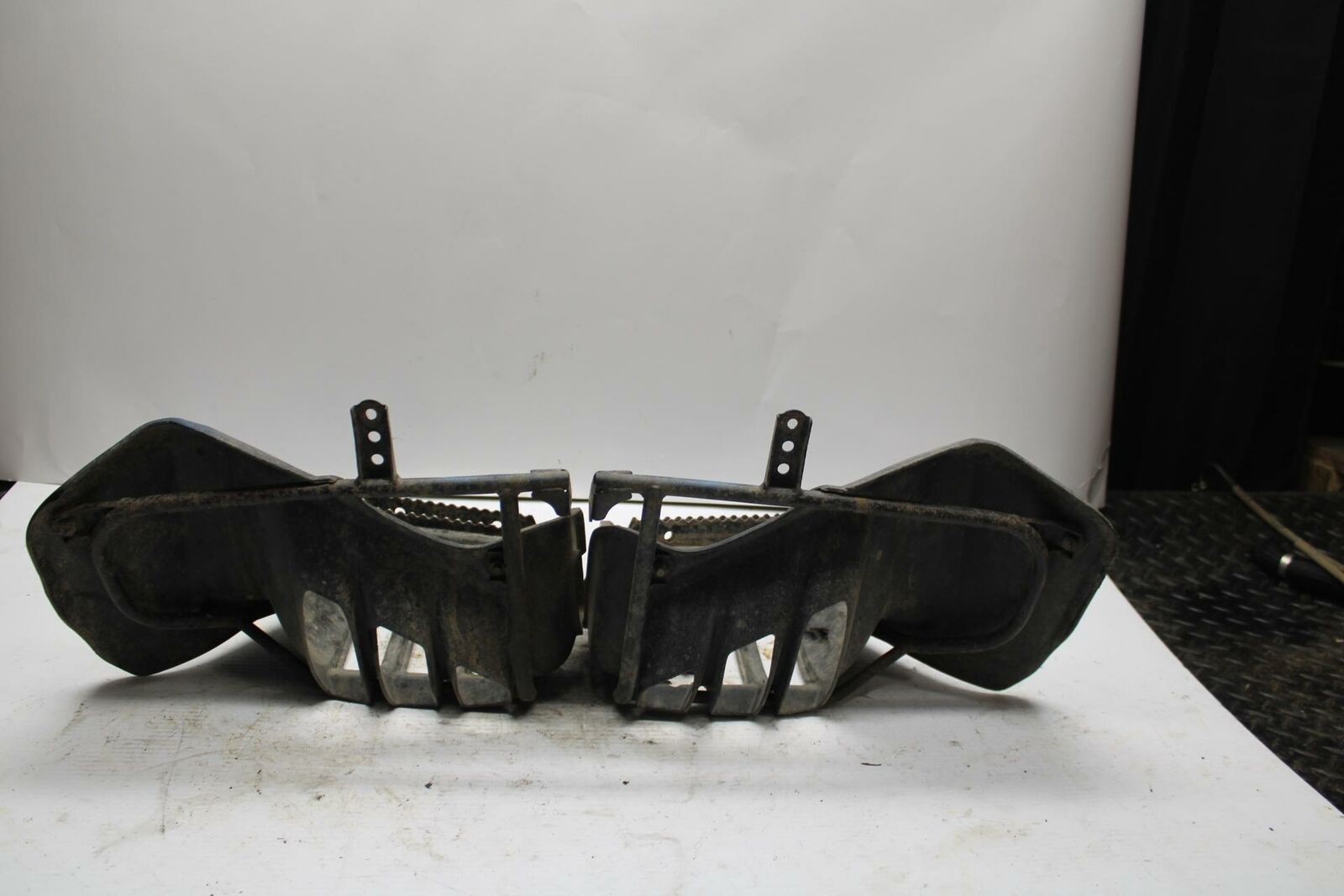 03-06 SUZUKI QUADSPORT Z400 LEFT RIGHT MUD SPLASH GUARDS FOOTWELLS BB256