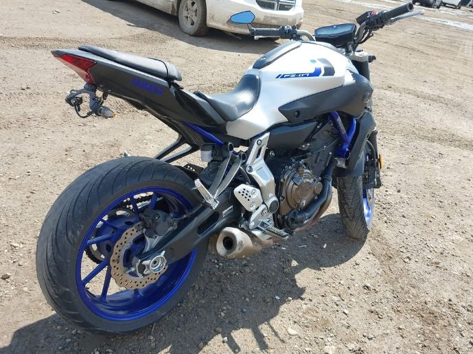 2016 YAMAHA FZ07