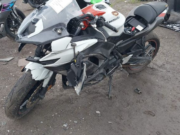 2023 KAWASAKI EX650 P