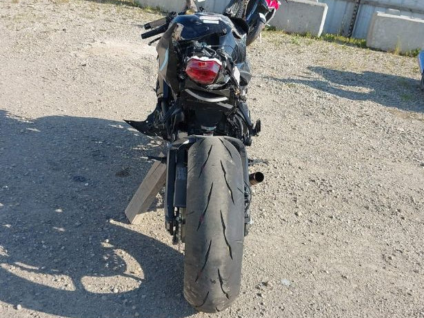 2024 SUZUKI GSX-R1000