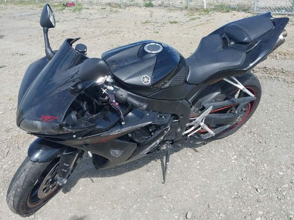 2005 YAMAHA YZFR1