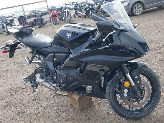 2025 YAMAHA YZFR7 BLK