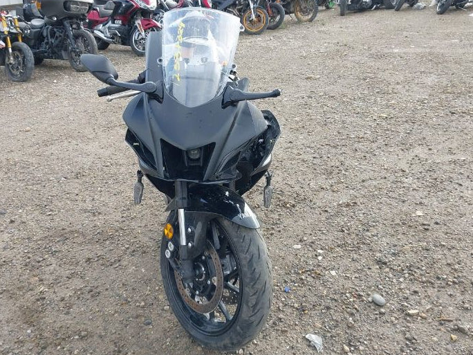 2025 YAMAHA YZFR7 BLK