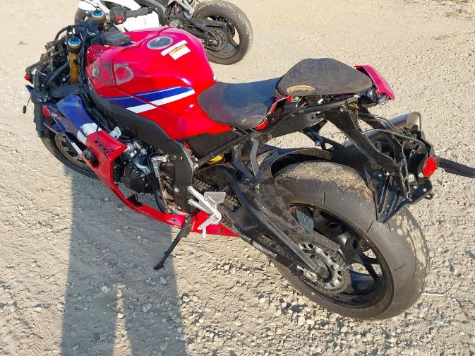 2025 HONDA CBR1000 SP