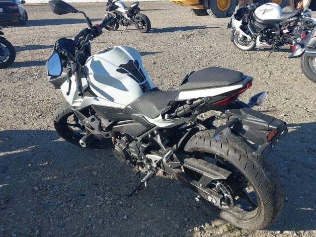 2022 KAWASAKI ER400 D