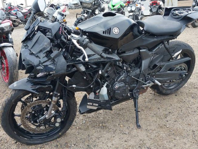 2025 YAMAHA YZFR7