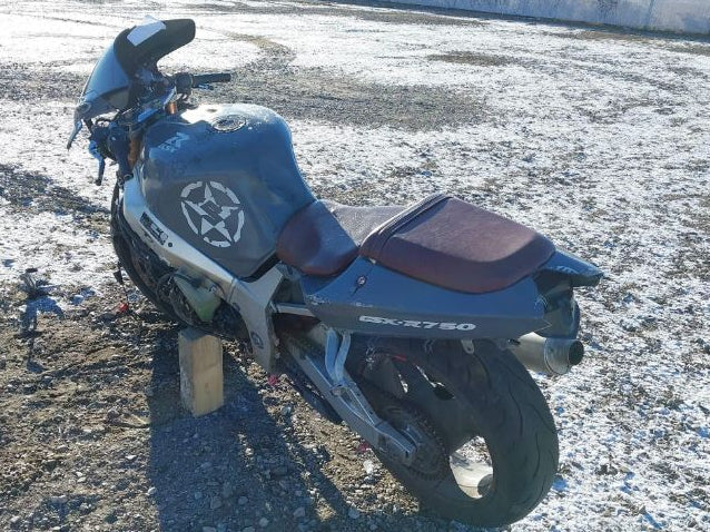 2001 SUZUKI GSX-R750