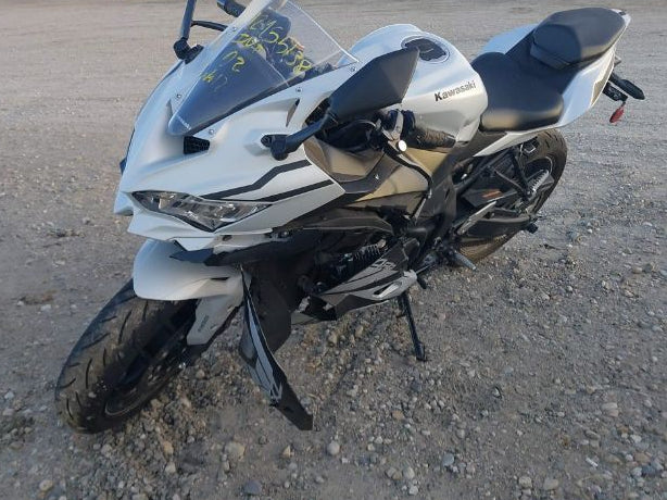 2025 KAWASAKI ZX400 S WHITE