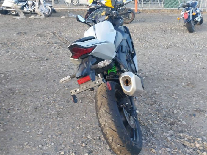 2025 KAWASAKI ZX400 S WHITE