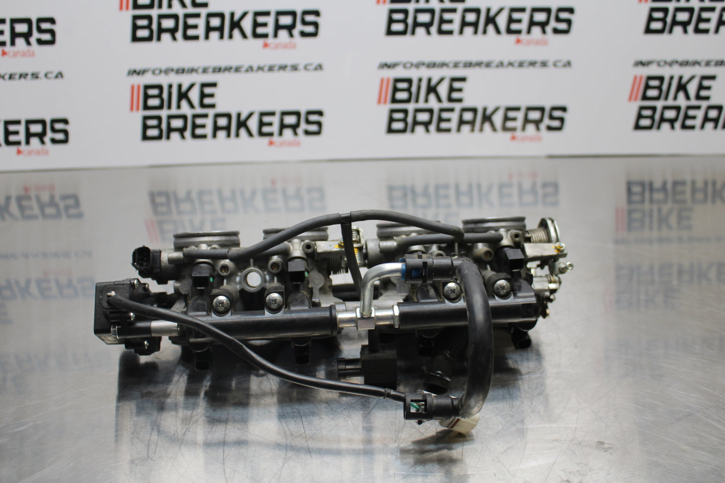 11 SUZUKI GSXR1000 MAIN FUEL INJECTORS / THROTTLE BODIES BB142