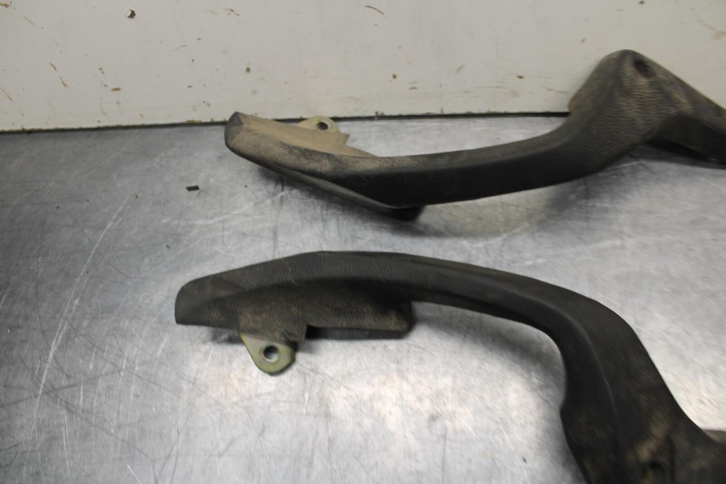 1999 Honda ST1100 PASSENGER REAR SEAT GRAB BAR HANDLE SET BB222