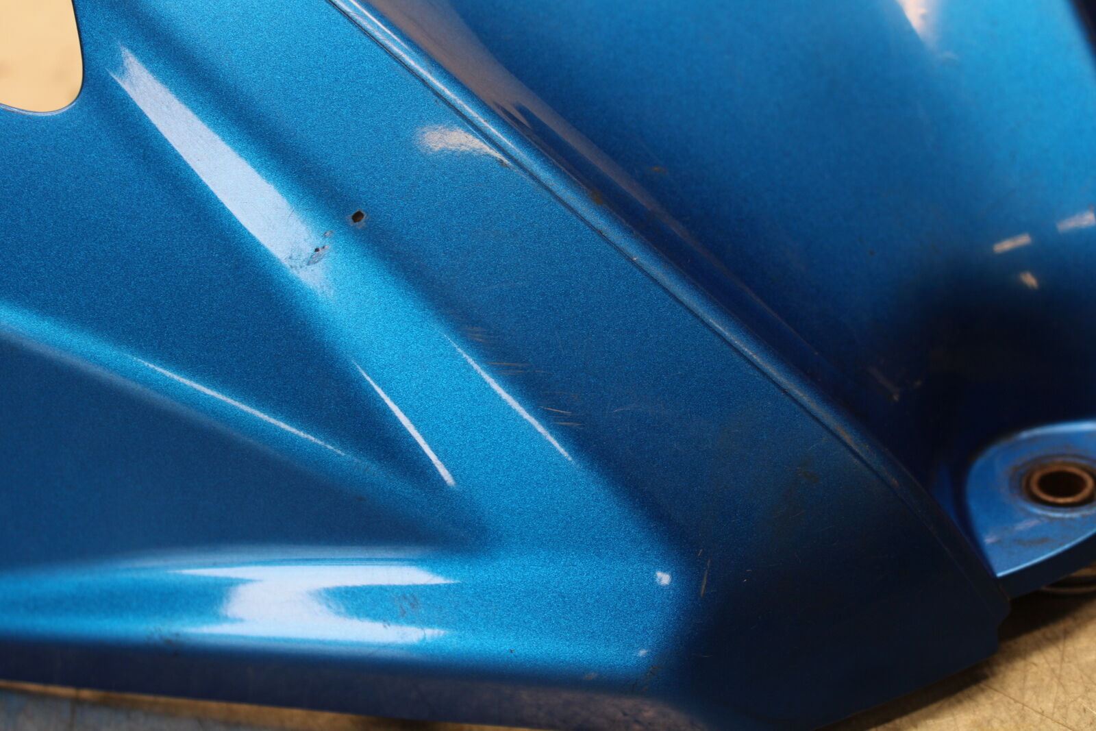08-09 SUZUKI GSXR600 FRONT GAS TANK FUEL CELL FAIRING COWL COVER TRIM BB204