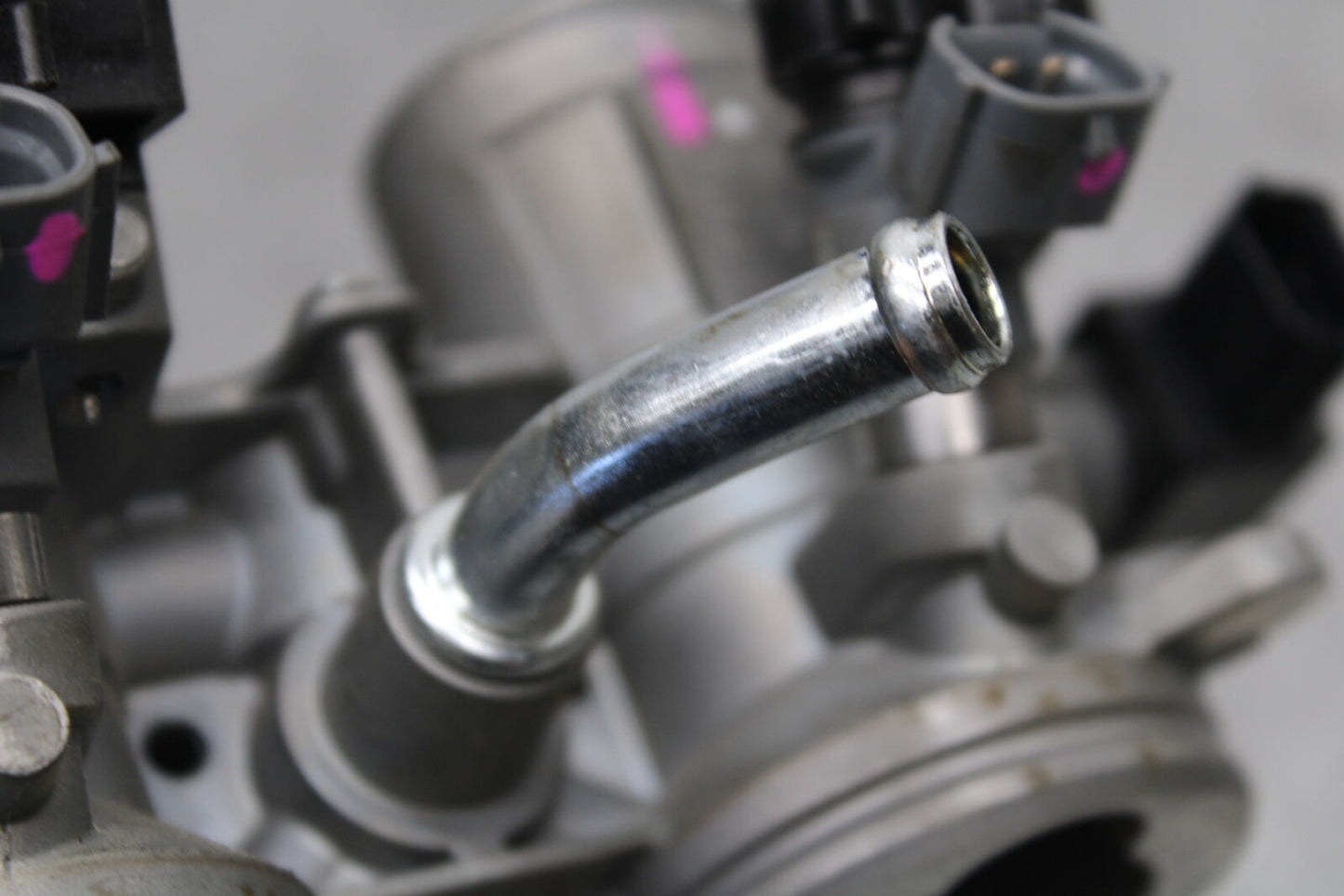 18-23 KAWASAKI NINJA 400 MAIN FUEL INJECTORS / THROTTLE BODIES BB660