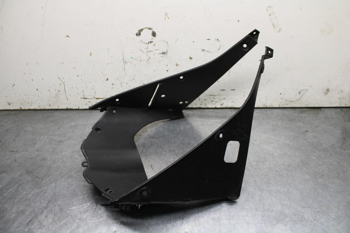15-19 APRILIA RSV4 RF LOWER FRONT UPPER INNER HEADLIGHT COWL FAIRING  BB611