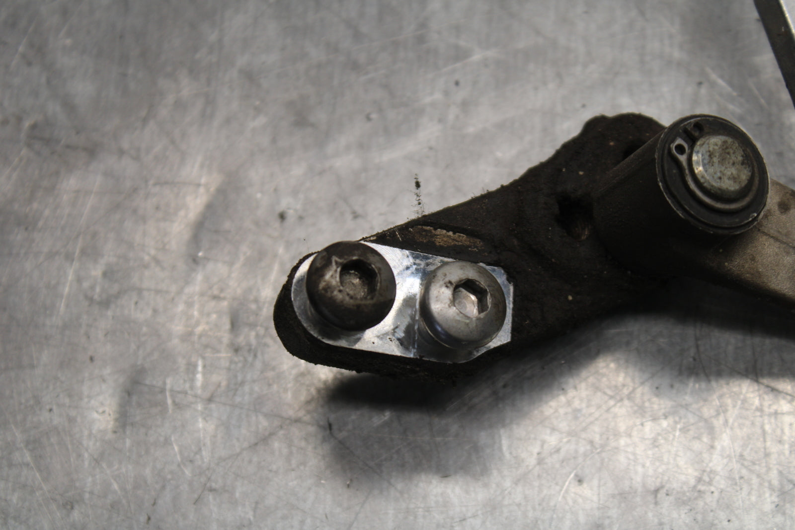 11-24 SUZUKI GSXR750 SHIFTER LINKAGE SHIFT LINK PEDAL BB714
