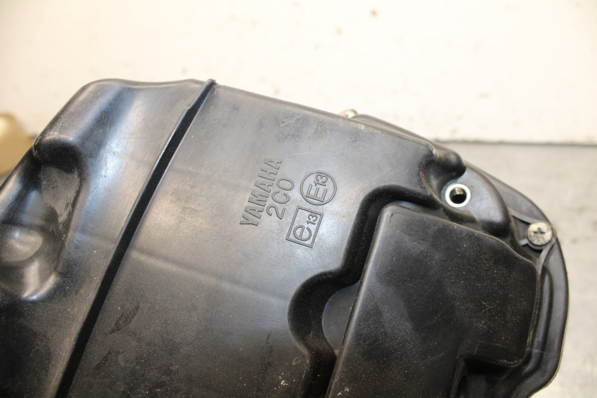 06 YAMAHA YZF R6 AIRBOX AIR INTAKE FILTER BOX BB716