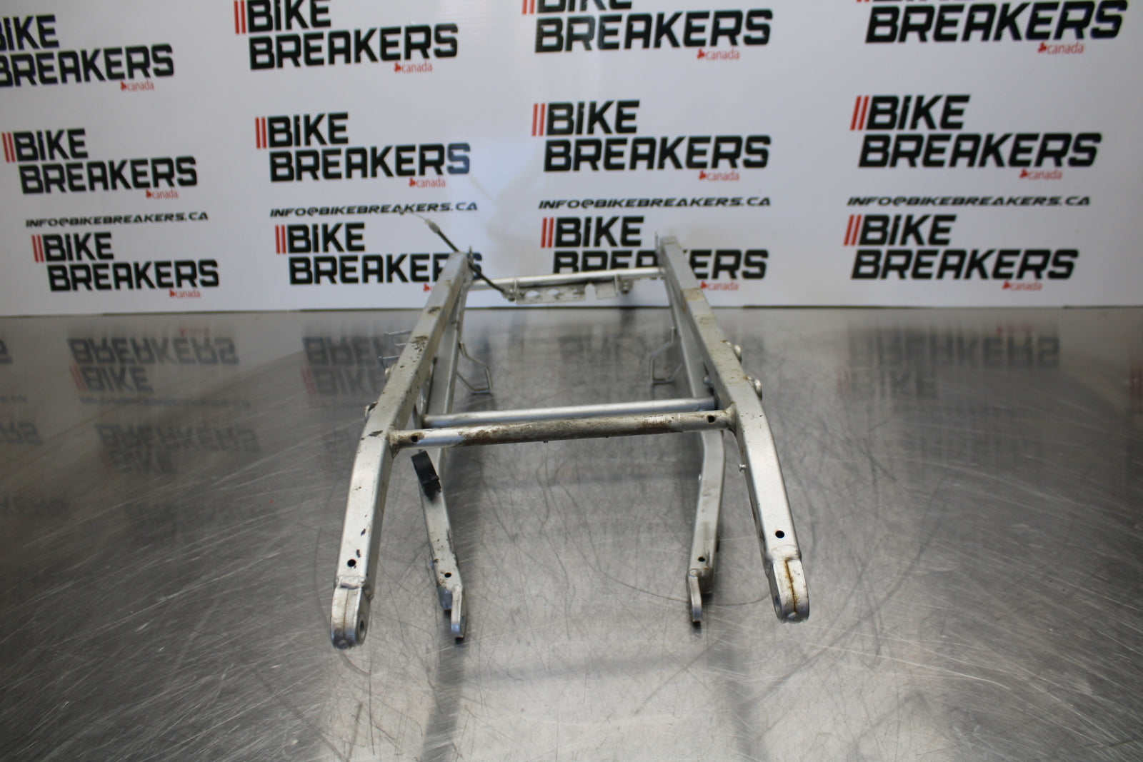 98-05 HONDA SUPER HAWK 1000 VTR1000F REAR SUBFRAME BACK SUB FRAME BB152
