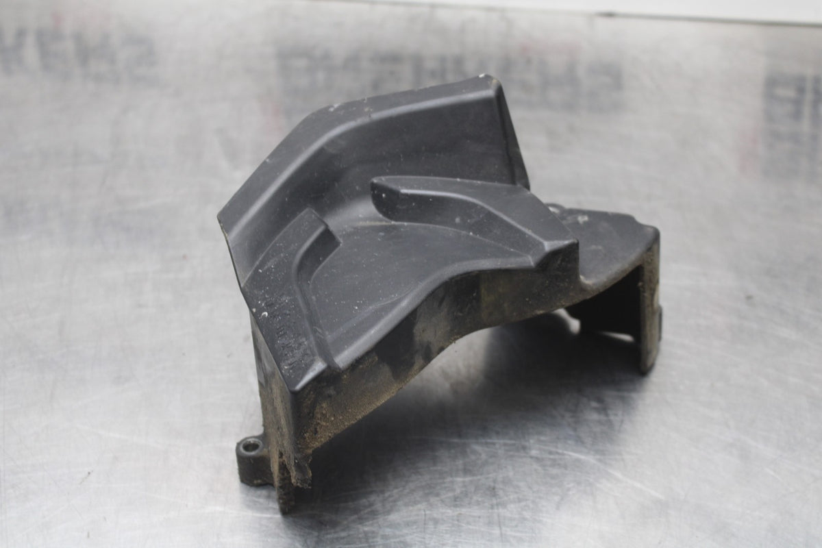 07 YAMAHA YZF R1 ENGINE SPROCKET COVER BB826