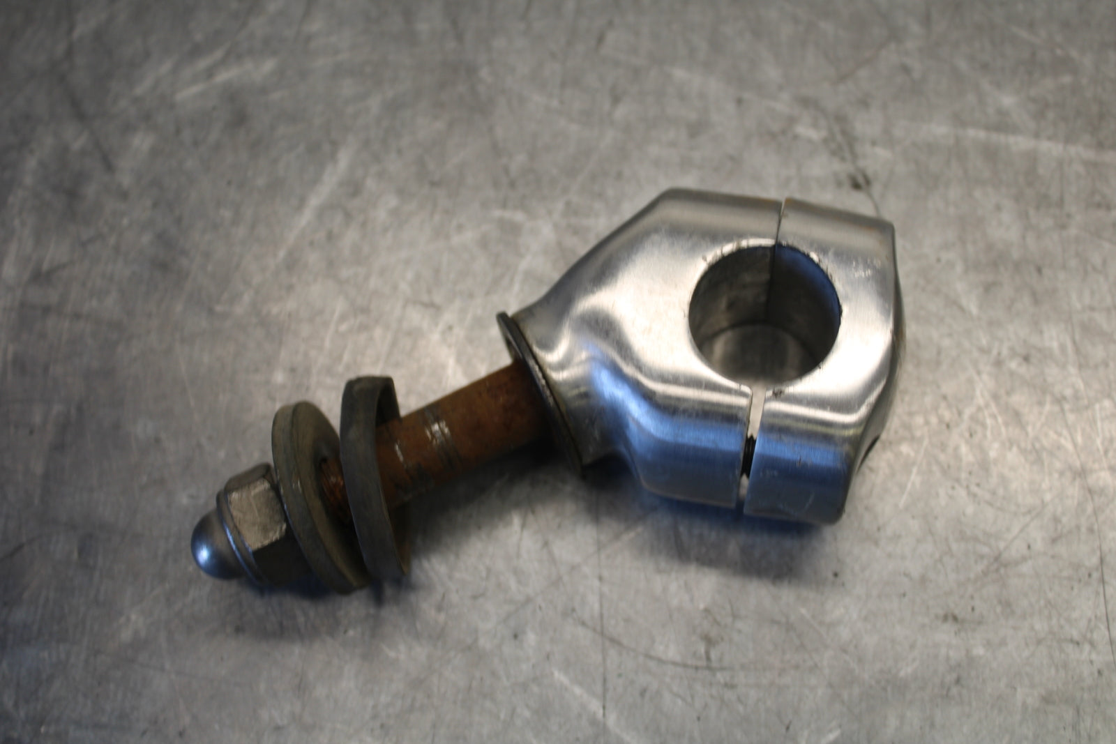 05-06 YAMAHA ROYAL STAR HANDLEBAR RISERS BB697