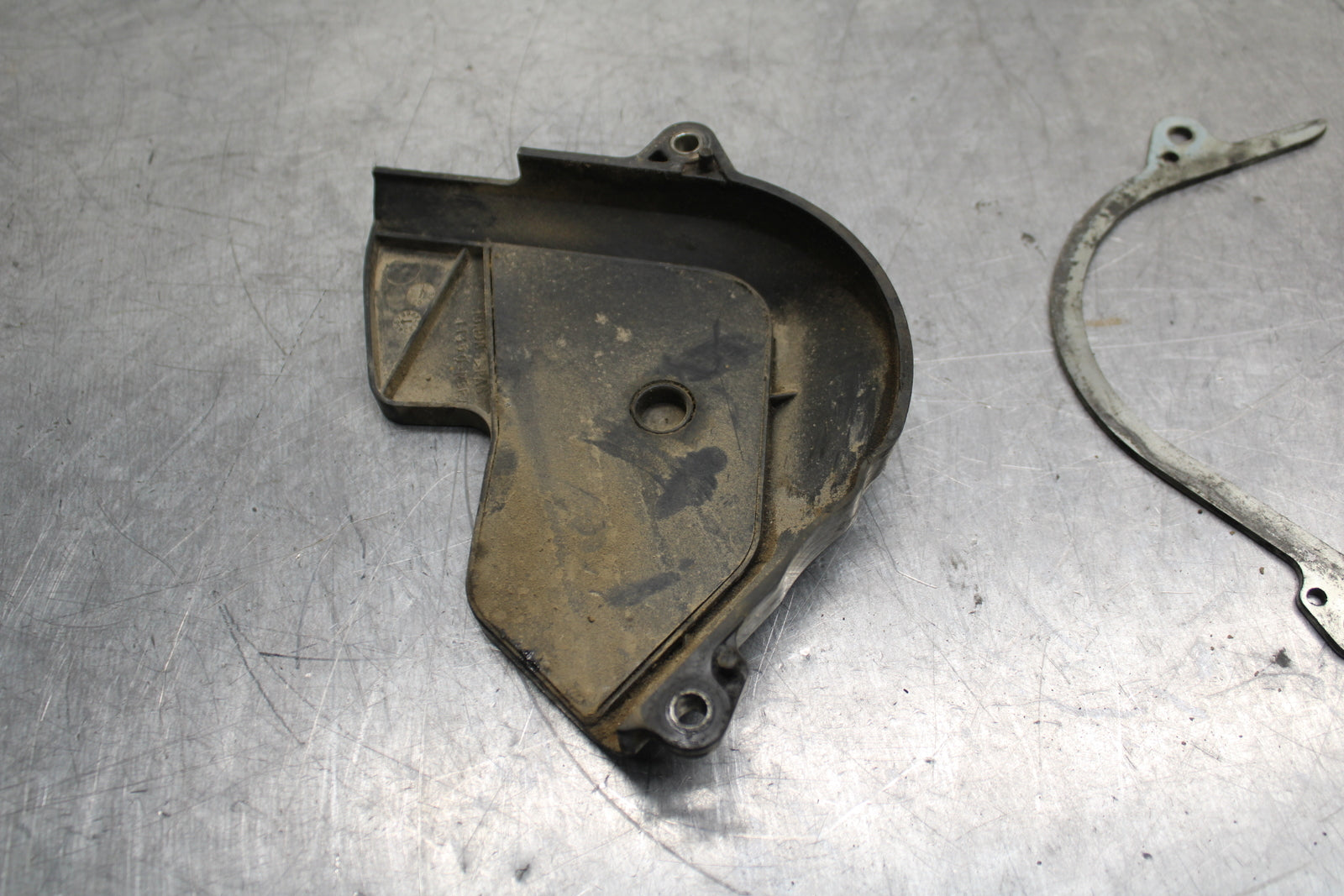 05-06 HONDA CBR600RR ENGINE SPROCKET COVER BB739