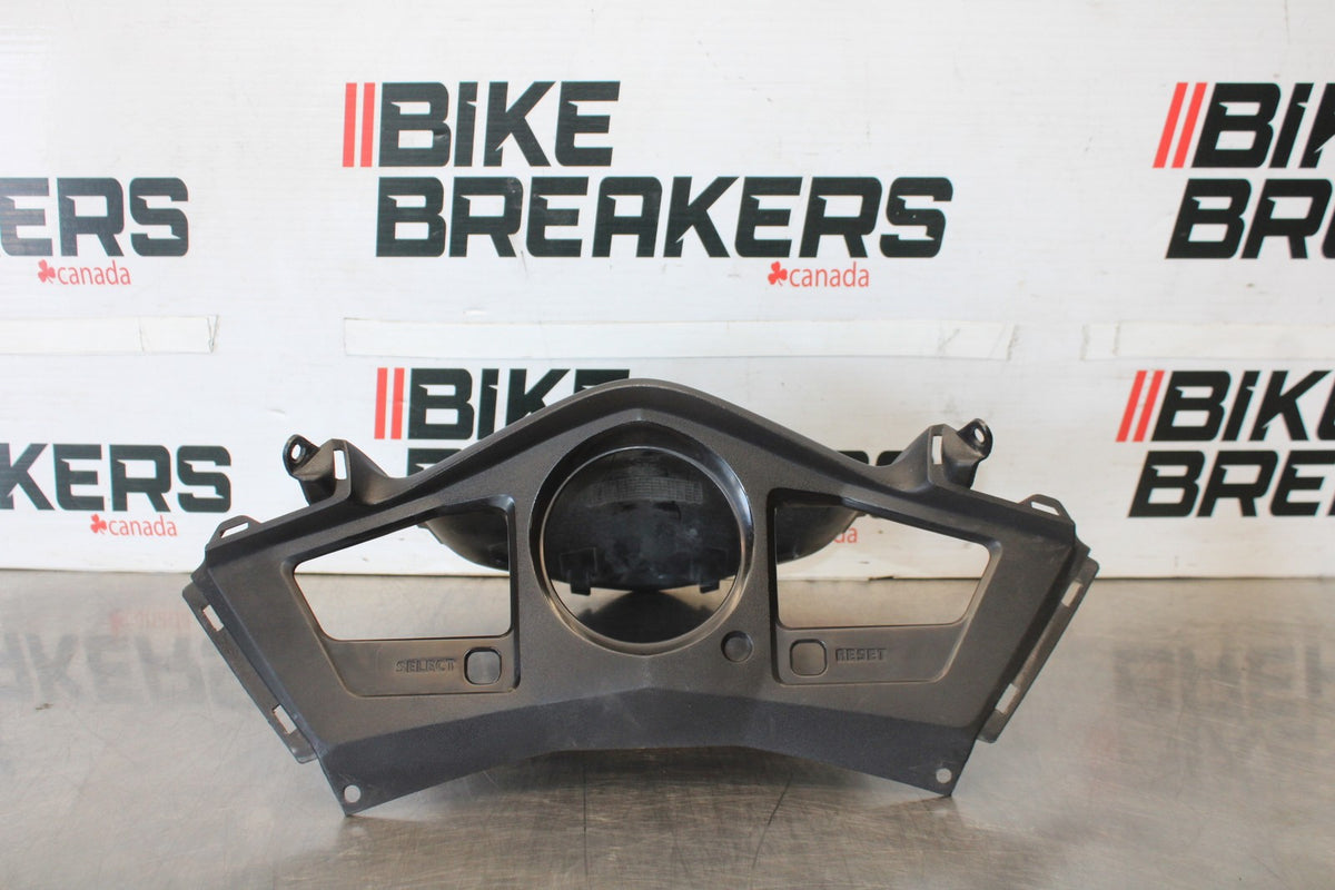 06-07 HONDA INTERCEPTOR 800 VFR800 SPEEDO CLUSTER GAUGE CLUSTER TRIM BB917
