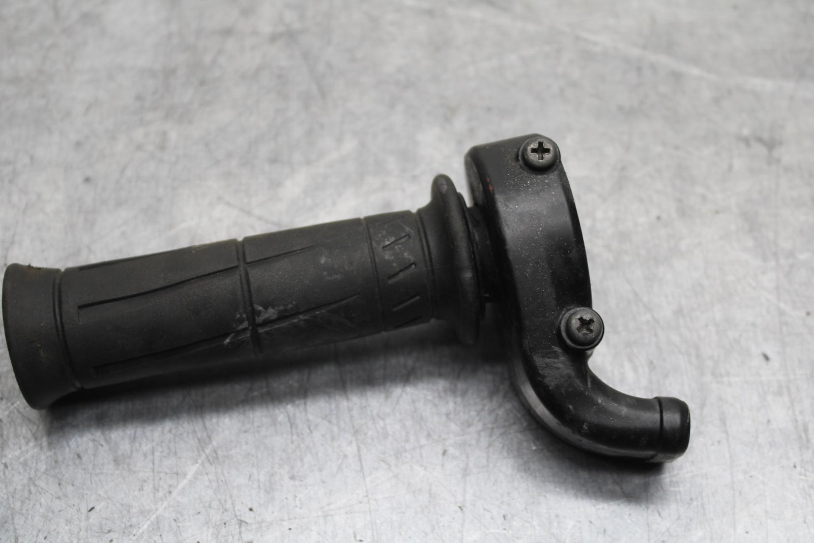 09-12 KAWASAKI NINJA ZX6R ZX600R RIGHT THROTTLE GRIP 46019-0020 BB617