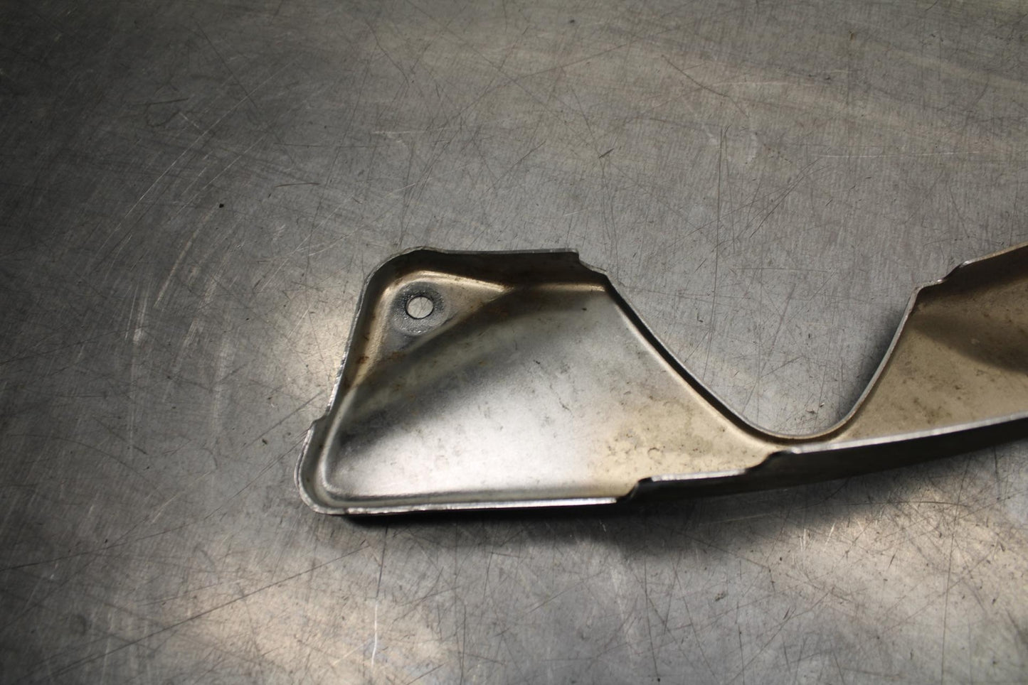 03-08 KAWASAKI VULCAN 1600 REAR BACK FENDER SUPPORT FRAME SUBFRAME BB616