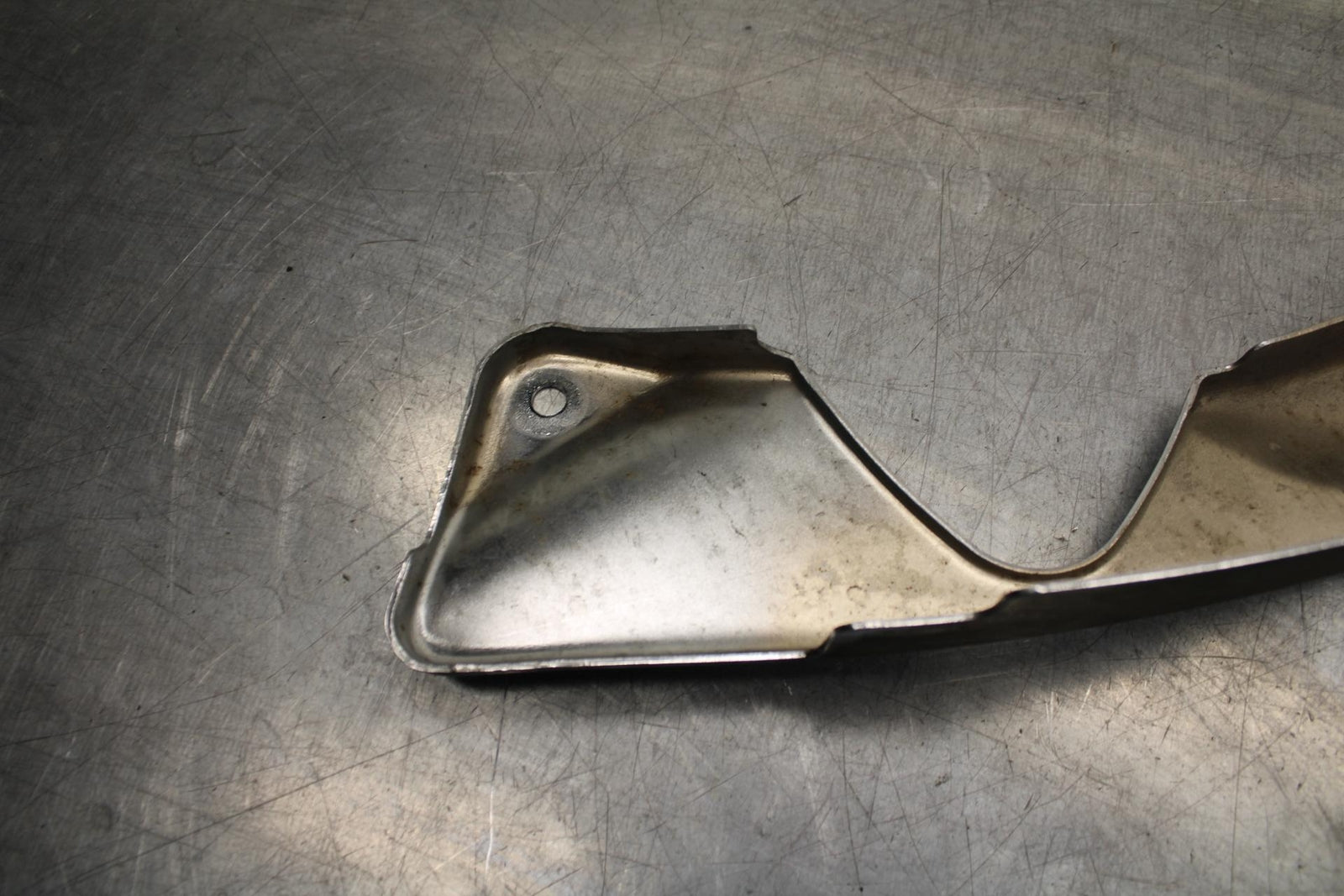 03-08 KAWASAKI VULCAN 1600 REAR BACK FENDER SUPPORT FRAME SUBFRAME BB616