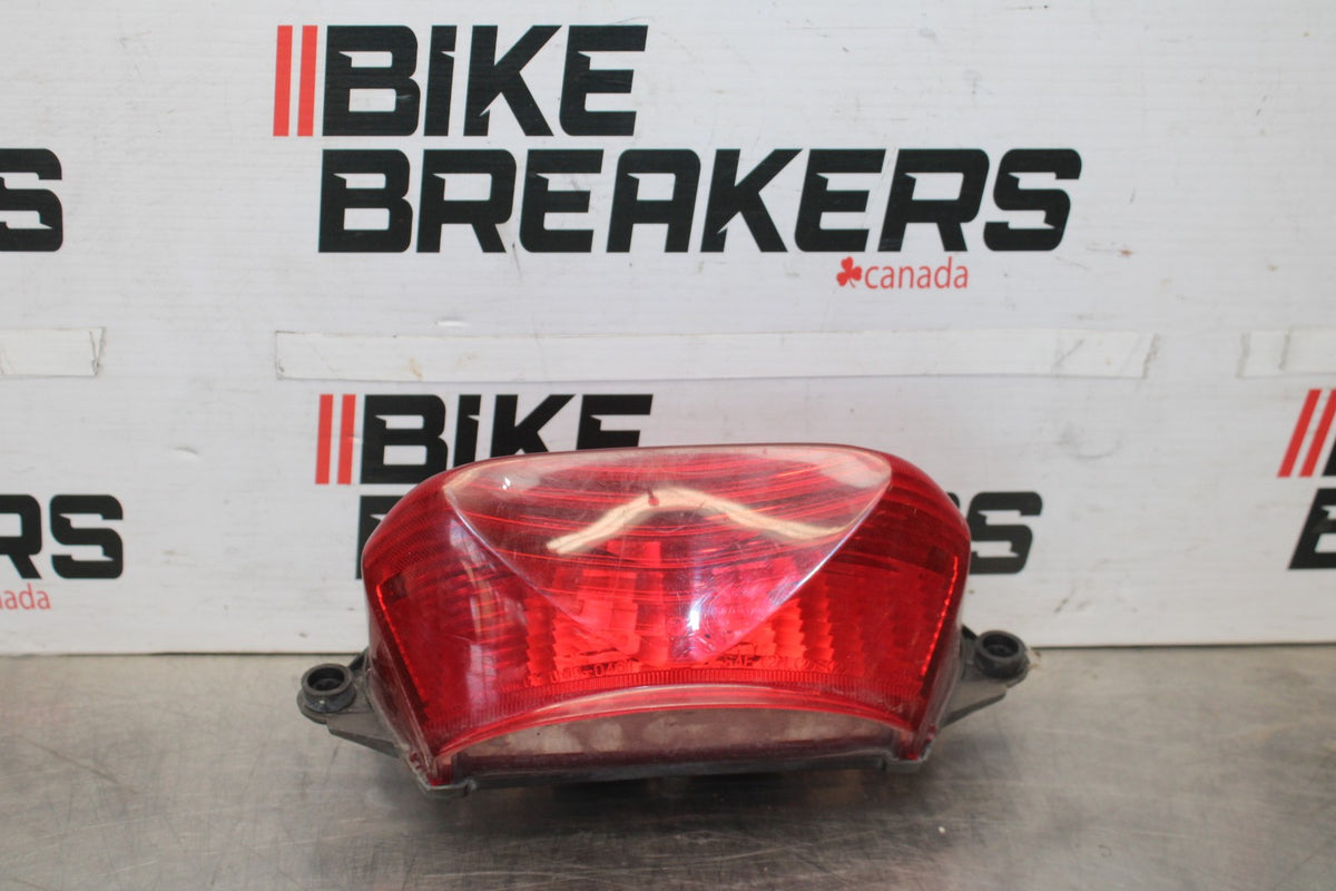 98-05 HONDA SUPER HAWK 1000 VTR1000F REAR TAIL TAILLIGHT BACK BRAKE LIGHT BB924