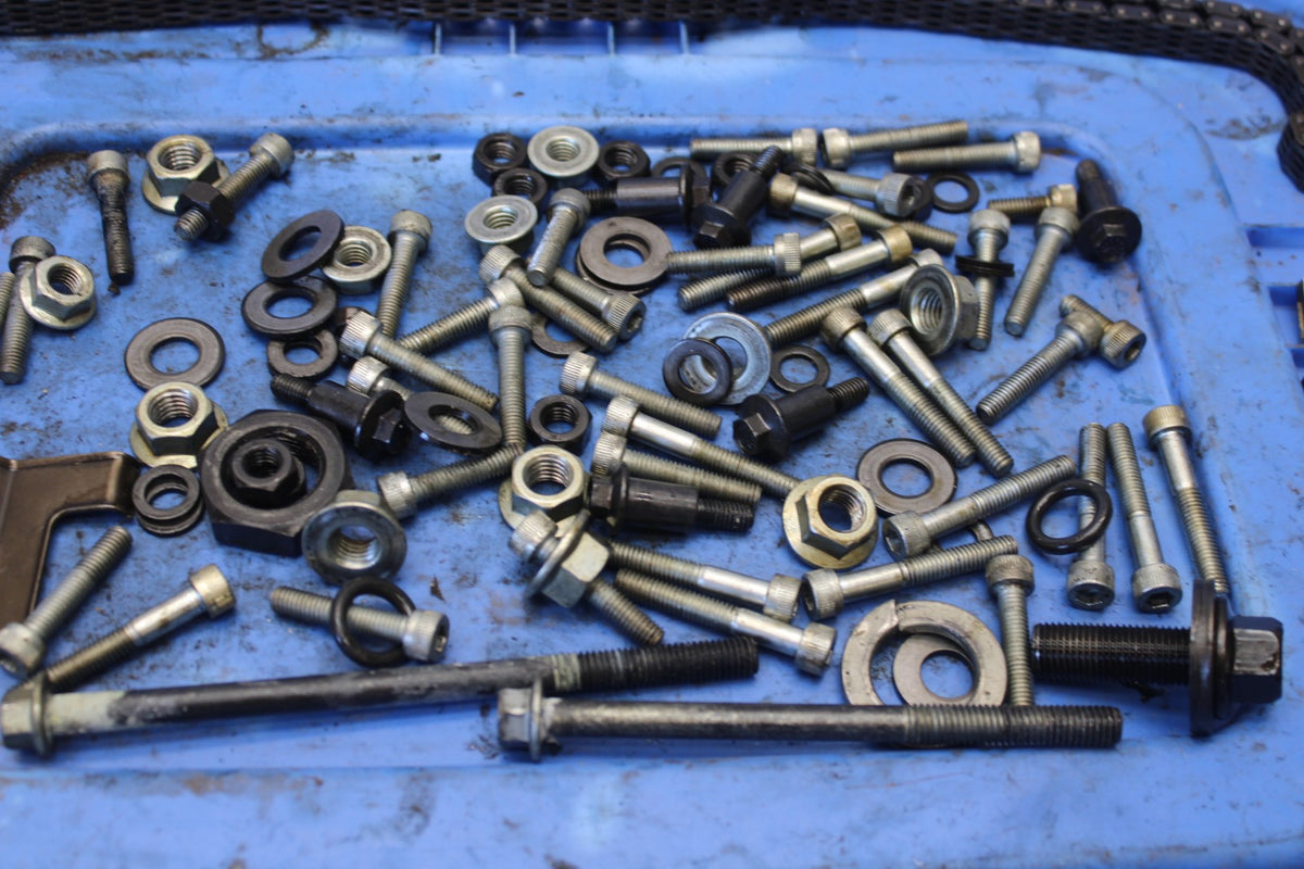 03-17 VICTORY VEGAS MOUNTING BOLTS HARDWARE SCREWS BB874
