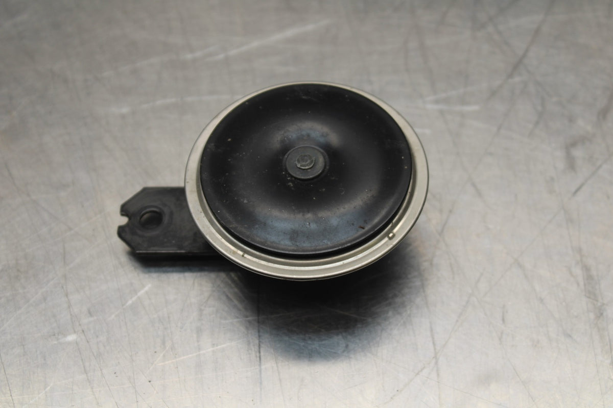 22-25 YAMAHA YZF R7 HORN SIGNAL BB769