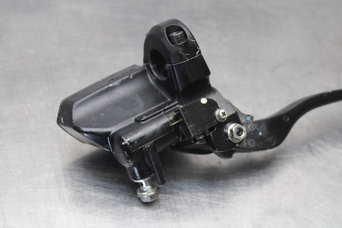 23-26 KAWASAKI NINJA ZX4RR FRONT BRAKE MASTER CYLINDER w/ LEVER BB872
