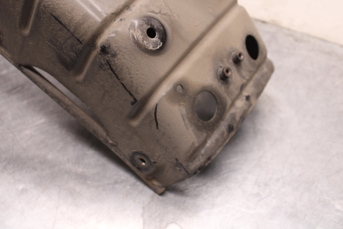 04 SUZUKI INTRUDER 800 REAR BACK FENDER SUPPORT FRAME SUBFRAME BB758