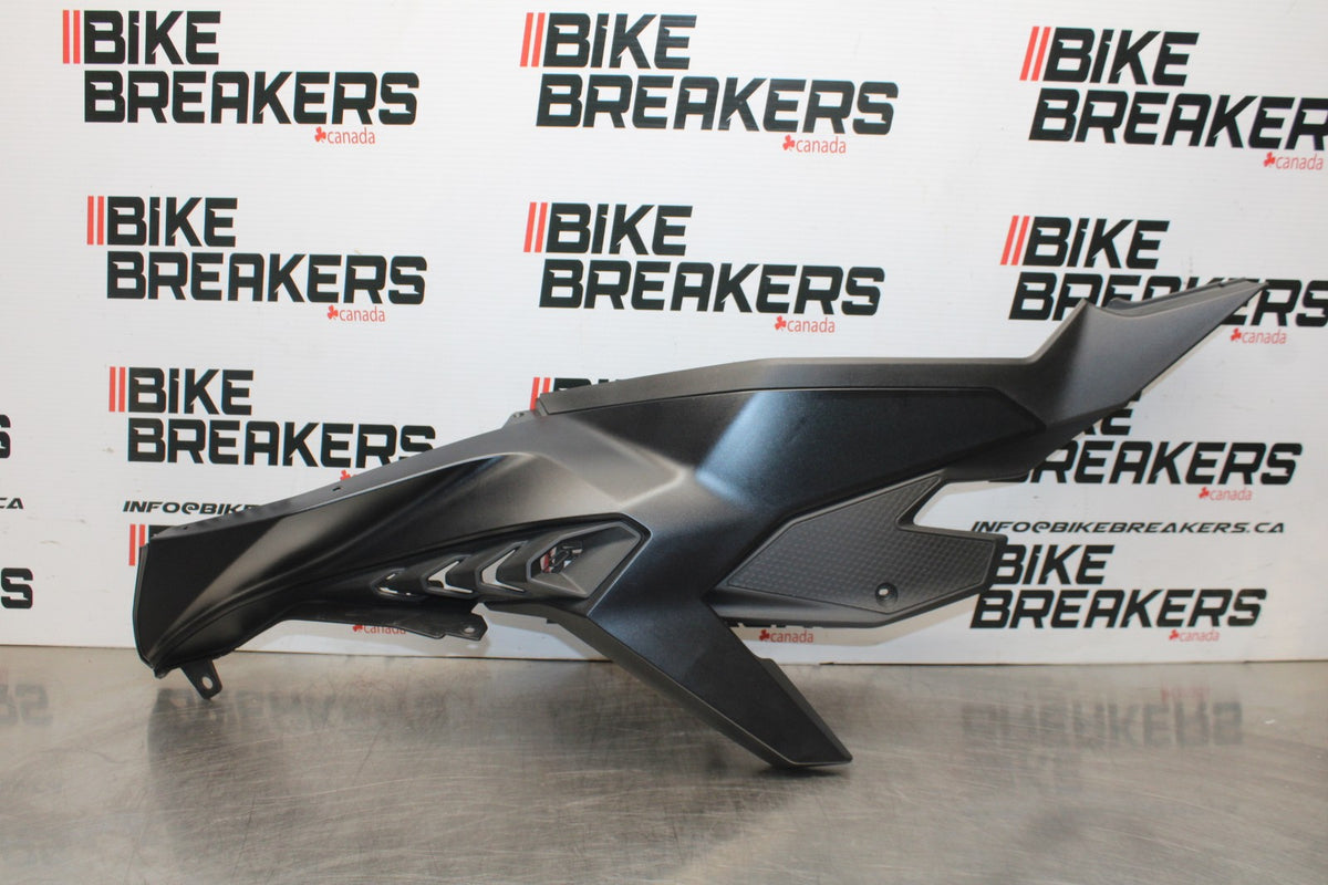 23-26 KAWASAKI NINJA ZX4RR LEFT FRONT UPPER MID SIDE FAIRING COWL PLASTIC BB00
