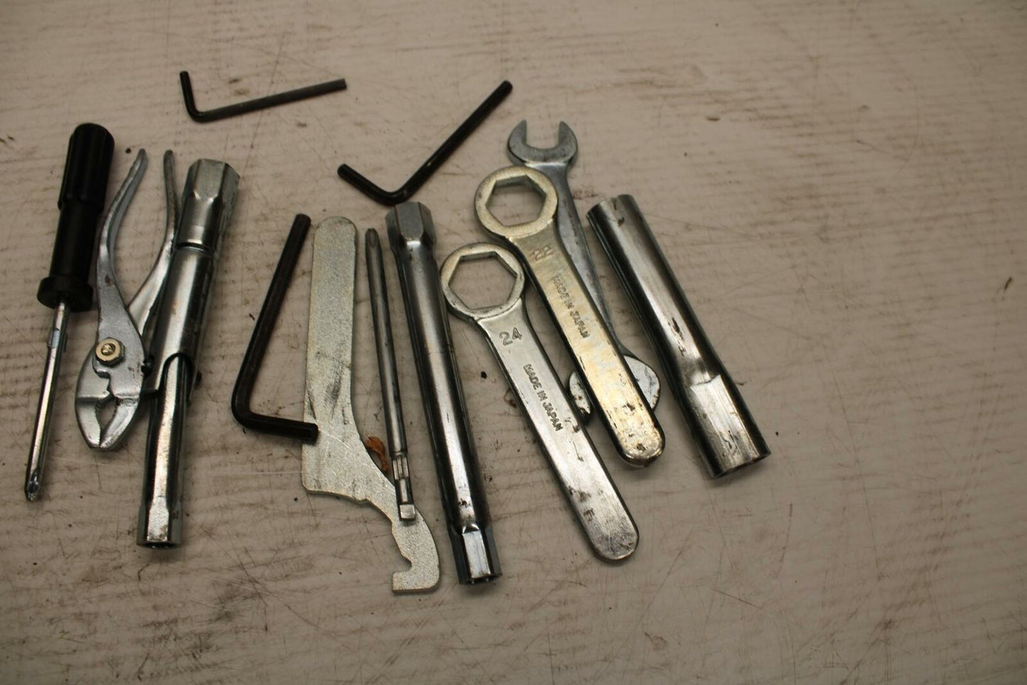 03-11 SUZUKI SV650A STOCK TOOLS OEM TOOL BAG KIT SET BB290