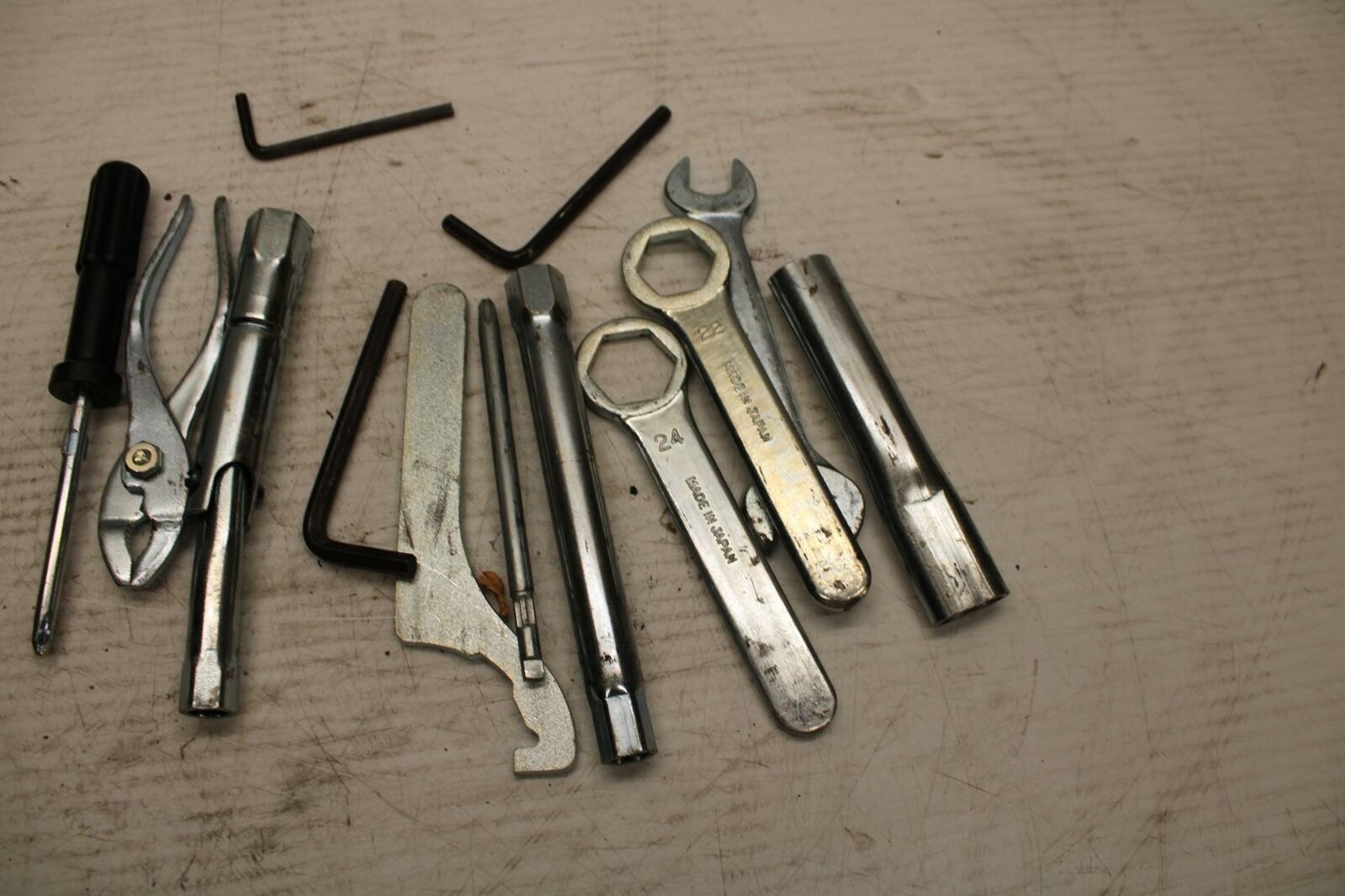 03-11 SUZUKI SV650A STOCK TOOLS OEM TOOL BAG KIT SET BB290