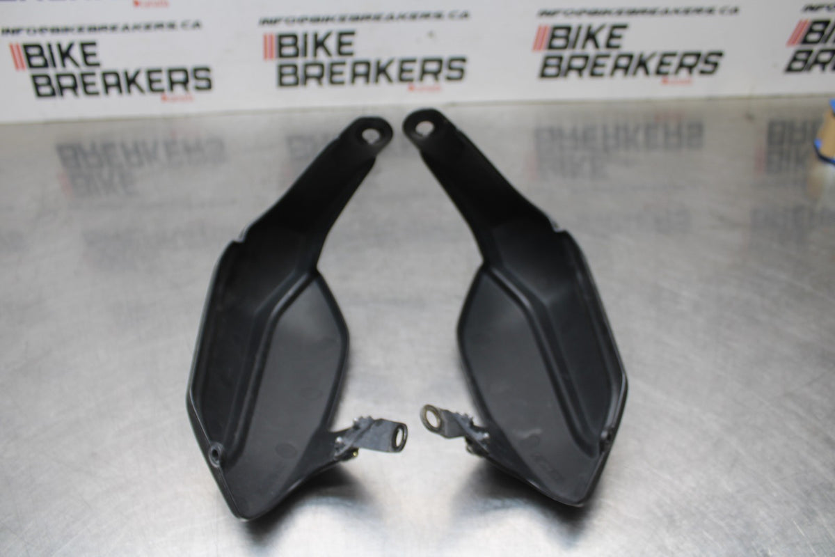 18 YAMAHA SUPER TENERE HAND GUARD COVER SHIELD SET BB832