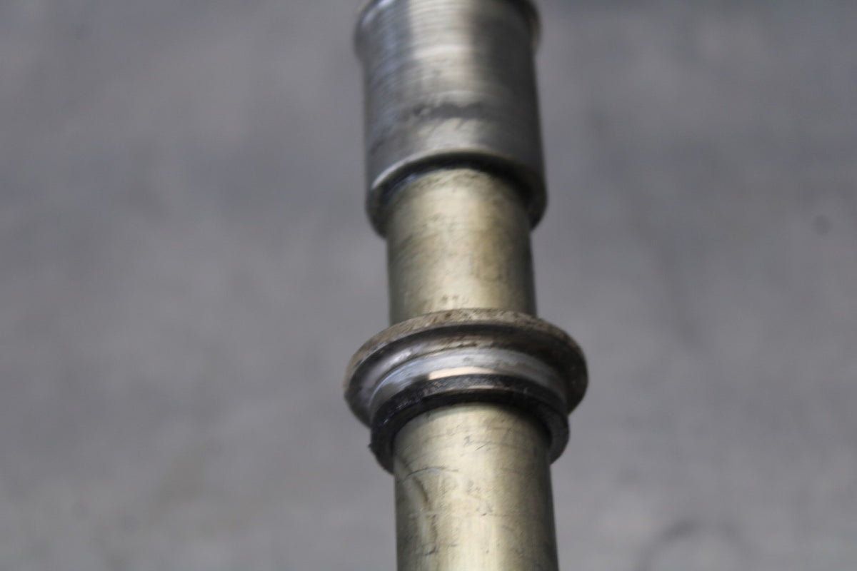 09 KAWASAKI CONCOURS 14 ZG1400B FRONT WHEEL RIM AXLE PIVOT BOLT BB875