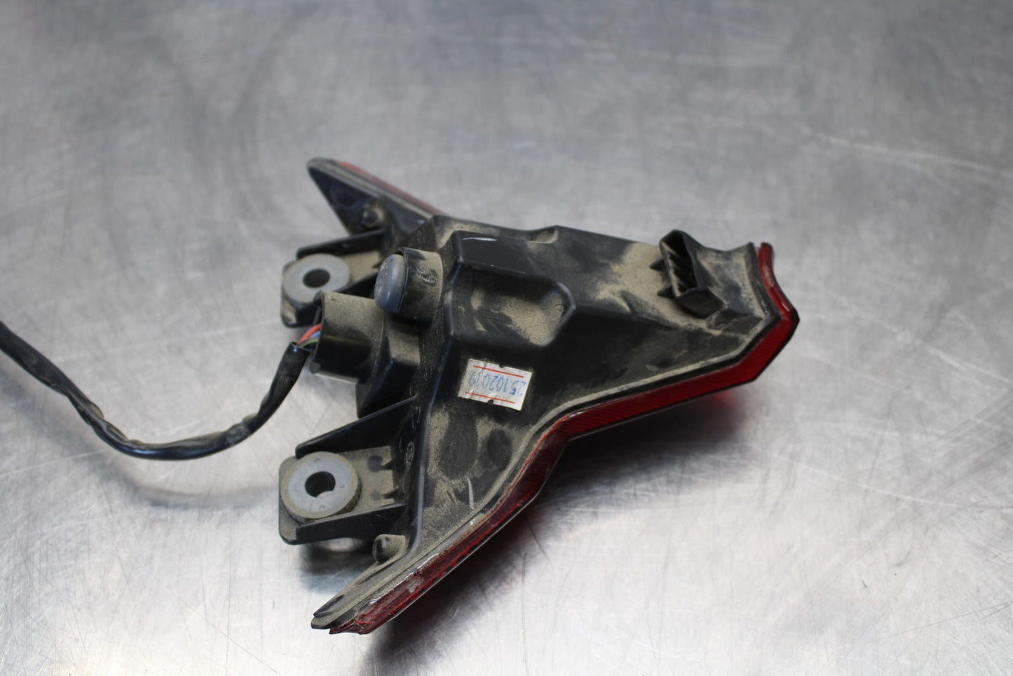 18-23 KAWASAKI NINJA 400 EX400 ABS REAR TAIL TAILLIGHT BACK BRAKE LIGHT BB177