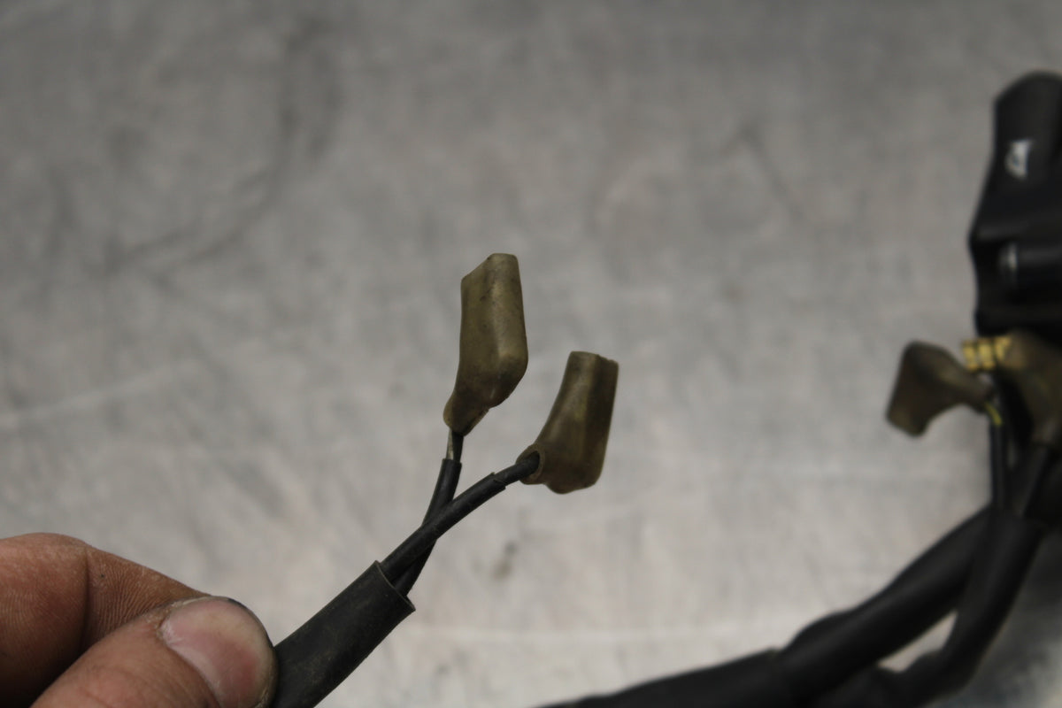 07-08 YAMAHA YZF R1 LEFT CLIP ON HANDLE HORN SIGNALS SWITCH SWITCHES BB160
