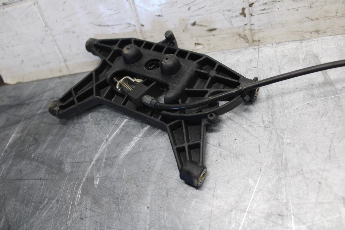 22 KTM 890 ADVENTURE   REAR  SEAT PAD  PILLION LATCH LOCK BB514