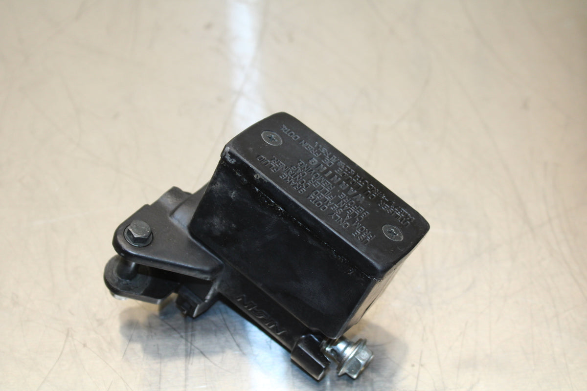 07 SUZUKI BANDIT 600F FRONT BRAKE MASTER CYLINDER BB328