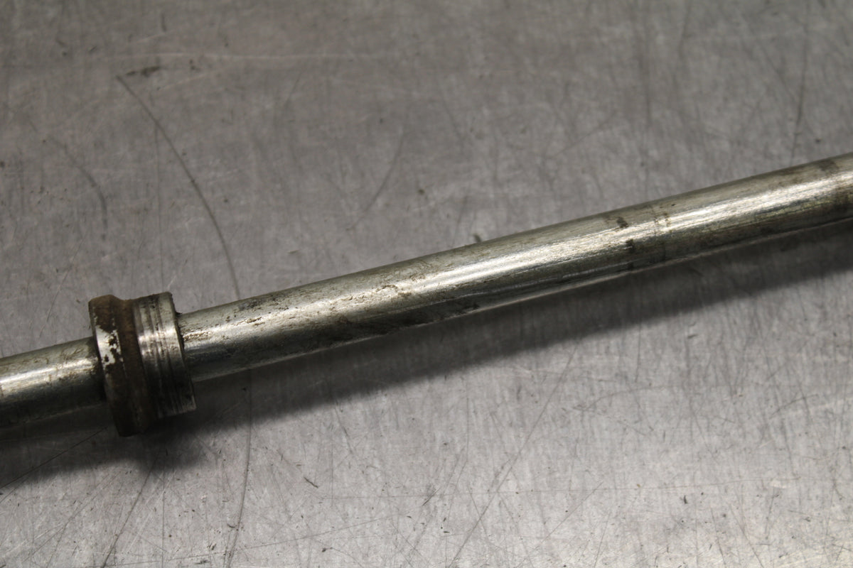 13-16 KTM 390 DUKE REAR AXLE BACK WHEEL RIM PIVOT BOLT AXEL BB748