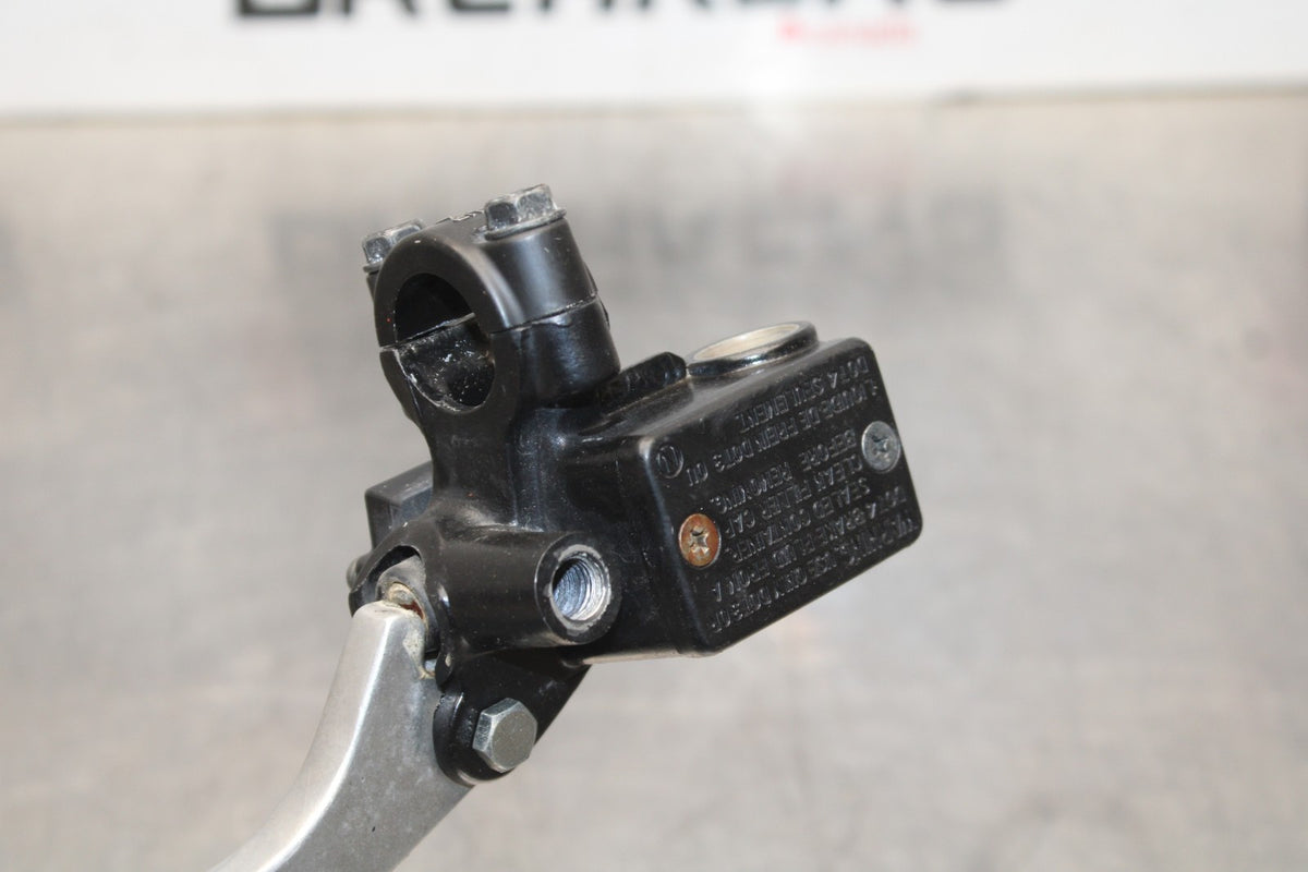 08 HONDA CBR125R FRONT BRAKE MASTER CYLINDER w/ LEVER BB839
