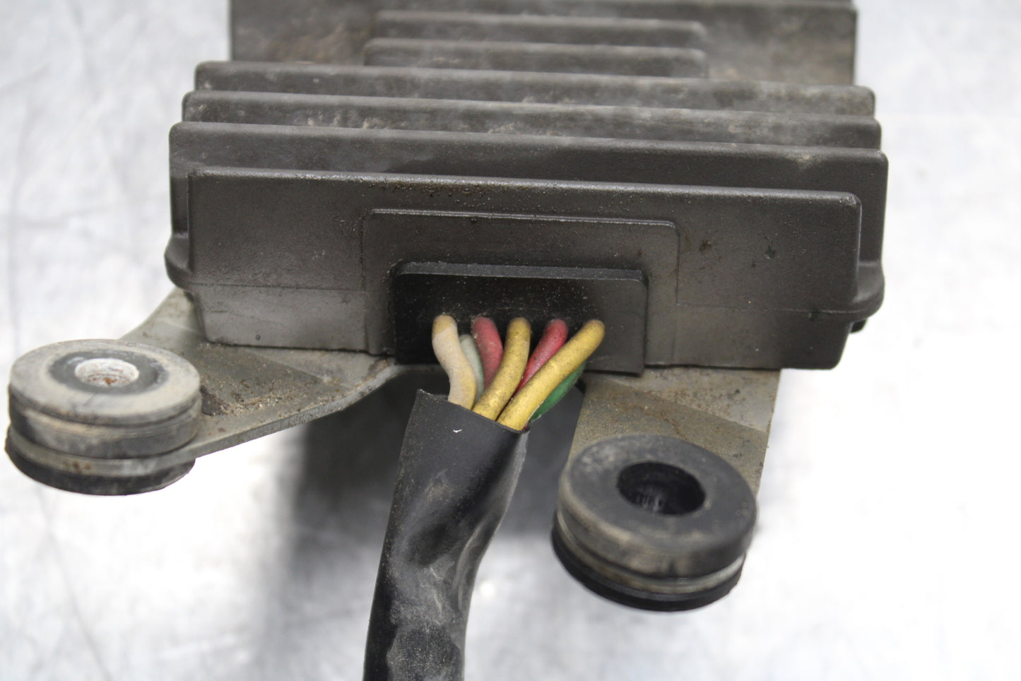 05-06 HONDA CBR600RR RECTIFIER VOLTAGE REGULATOR BB739