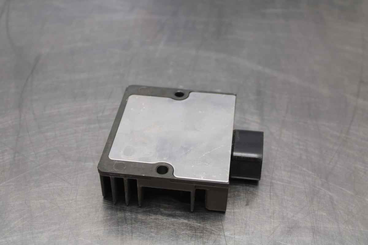 23 KAWASAKI NINJA 650 EX650 RECTIFIER VOLTAGE REGULATOR BB920